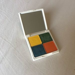 Shu Uemura bright eyeshadow set